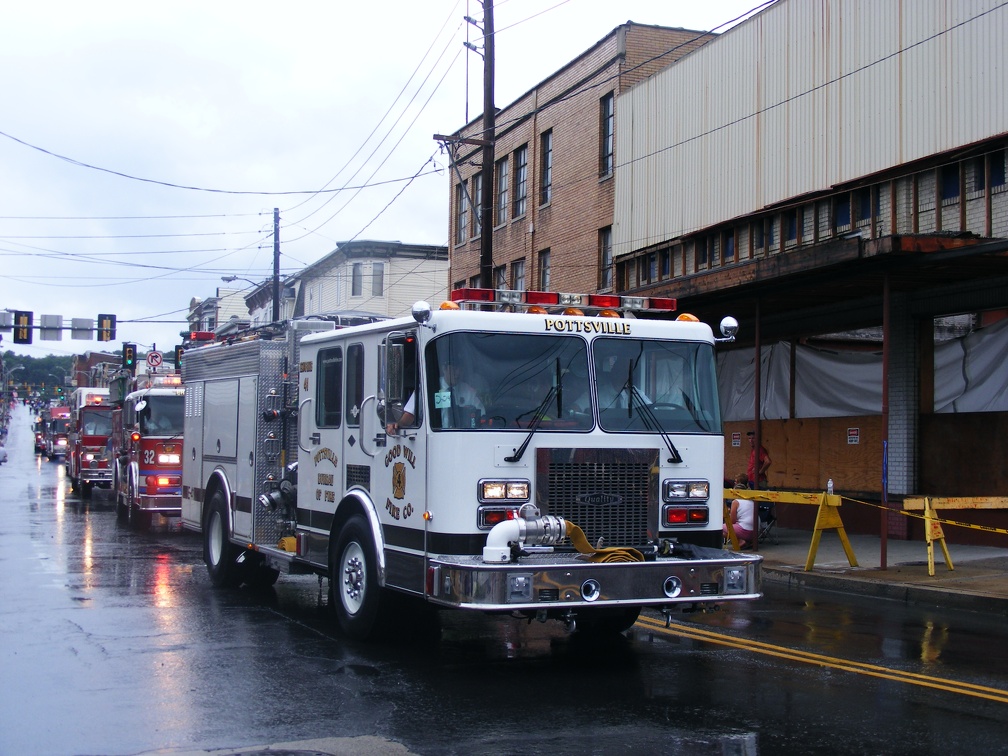 9 11 fire truck paraid 152